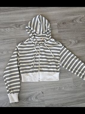Forever 21 Black & White Striped Cropped Zip Hoodie